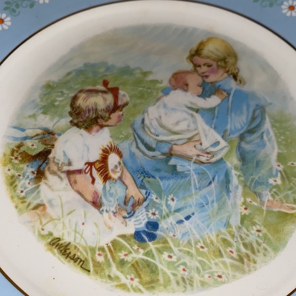 Avon Tenderness Commemorative Plate 1974 - Picture 2 of 14